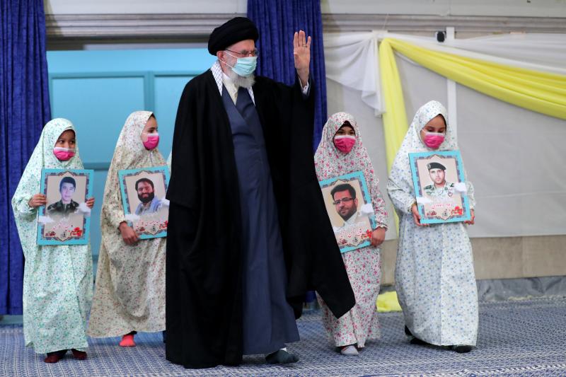 مراسم جشن تکلیف دختران